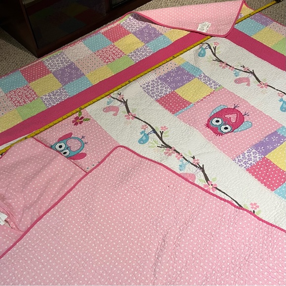 Quilt 7’3” x 6’10 With two pillow shams - Picture 8 of 11